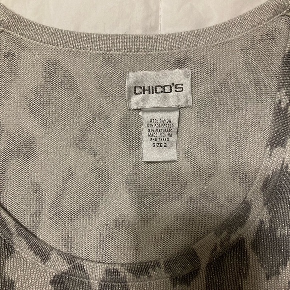 Chico’s Leopard Print Lightweight Sweater - Size 3 - Picture 4 of 6